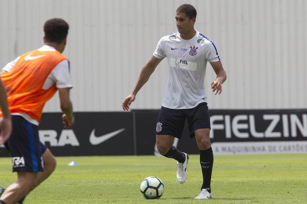 Corinthians reabre negociações por Pablo nesta terça; veja panorama