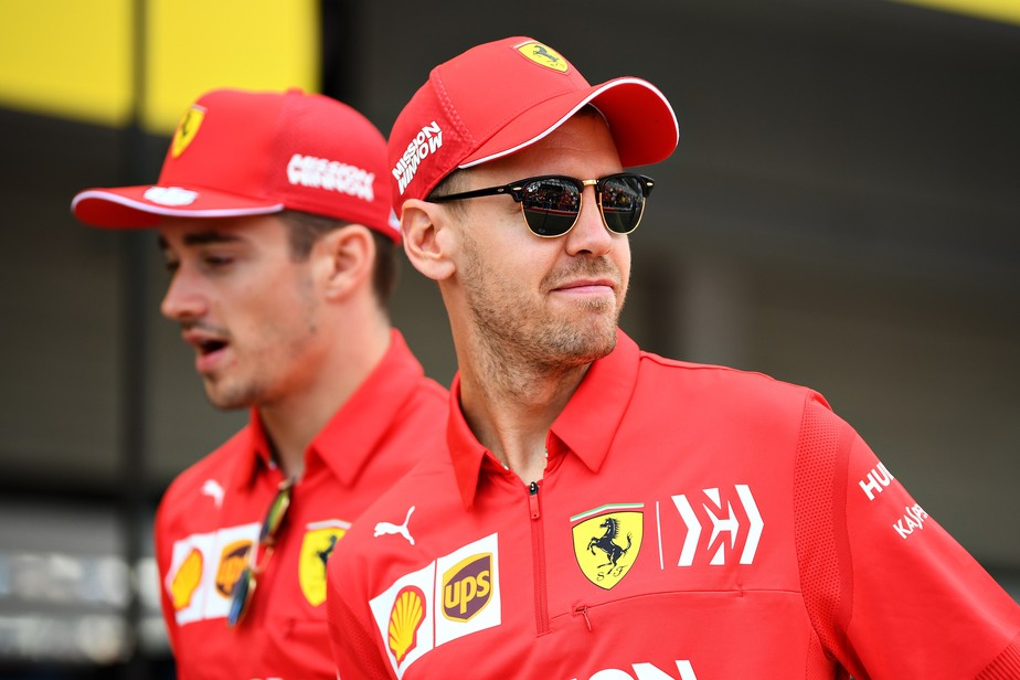 Paz na Ferrari? Vettel admite erro em desobedecer ordem, e Leclerc fala em mal entendido
