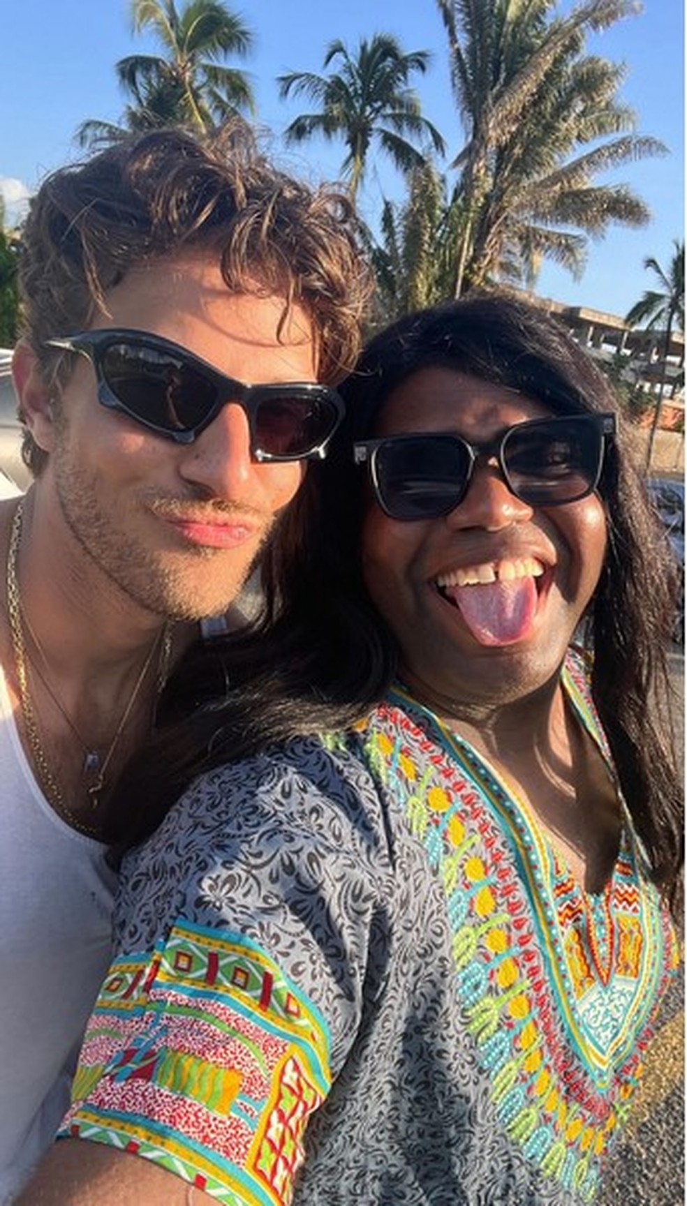 Chay Suede e Fuega &mdash; Foto: Reprodu&ccedil;&atilde;o/Instagram