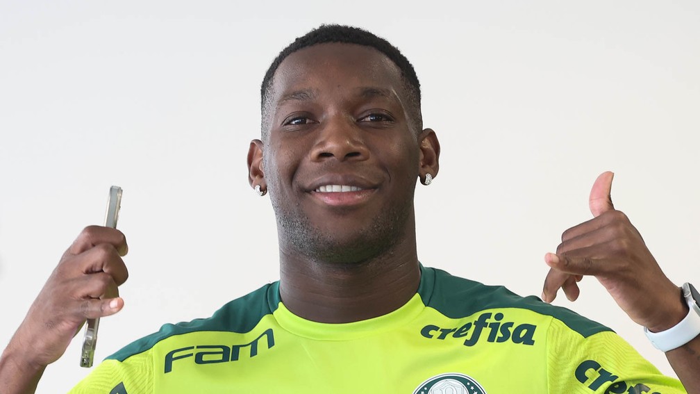 Palmeiras volta de madrugada do Equador e já treina na manhã desta quarta-feira