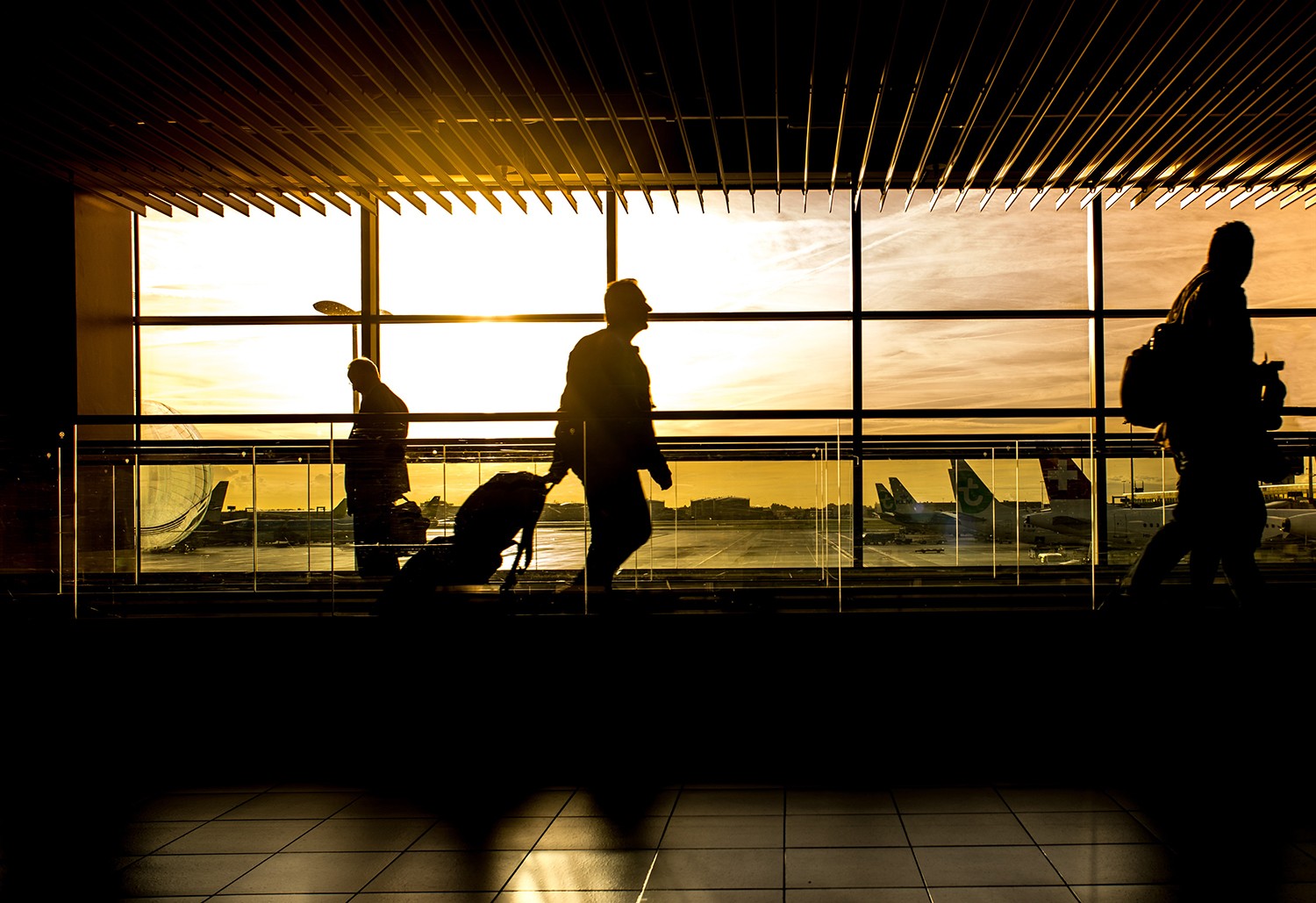 Espera-se que, em um futuro próximo, não precisemos esperar tanto em filas de embarque no aeroporto (Foto: Pexels / Skitterphoto / CreativeCommons)