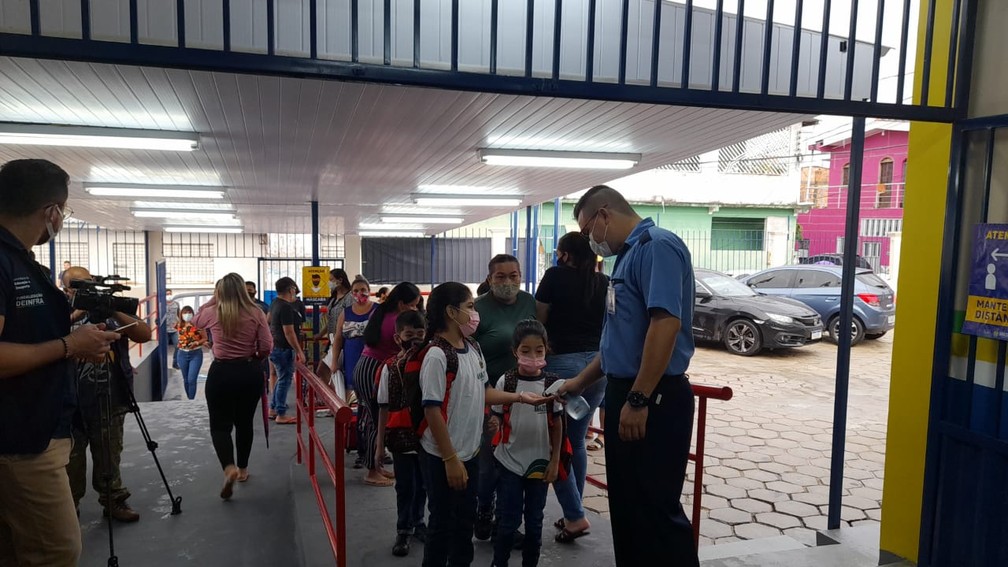Aulas na Escola Estadual de Tempo Integral Maria Arminda de Andrade, no Coroado. — Foto: Karla Melo/ Rede Amazônica