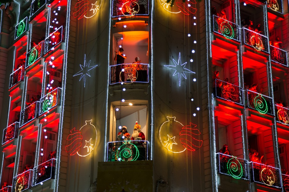 O tradicional coral de crianças dará lugar a um espetáculo itinerante do Coral da Luz, que irá percorrer a capital em caminhão iluminado — Foto: Thiago Gadelha 