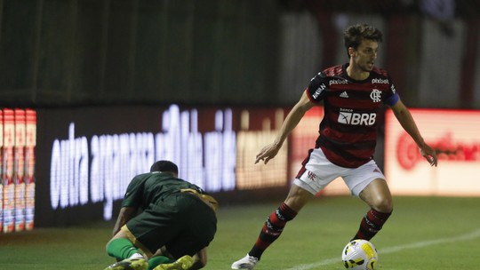 Decisão de Rodrigo Caio pesou para intervenção do Flamengo que evitou  risco à carreira