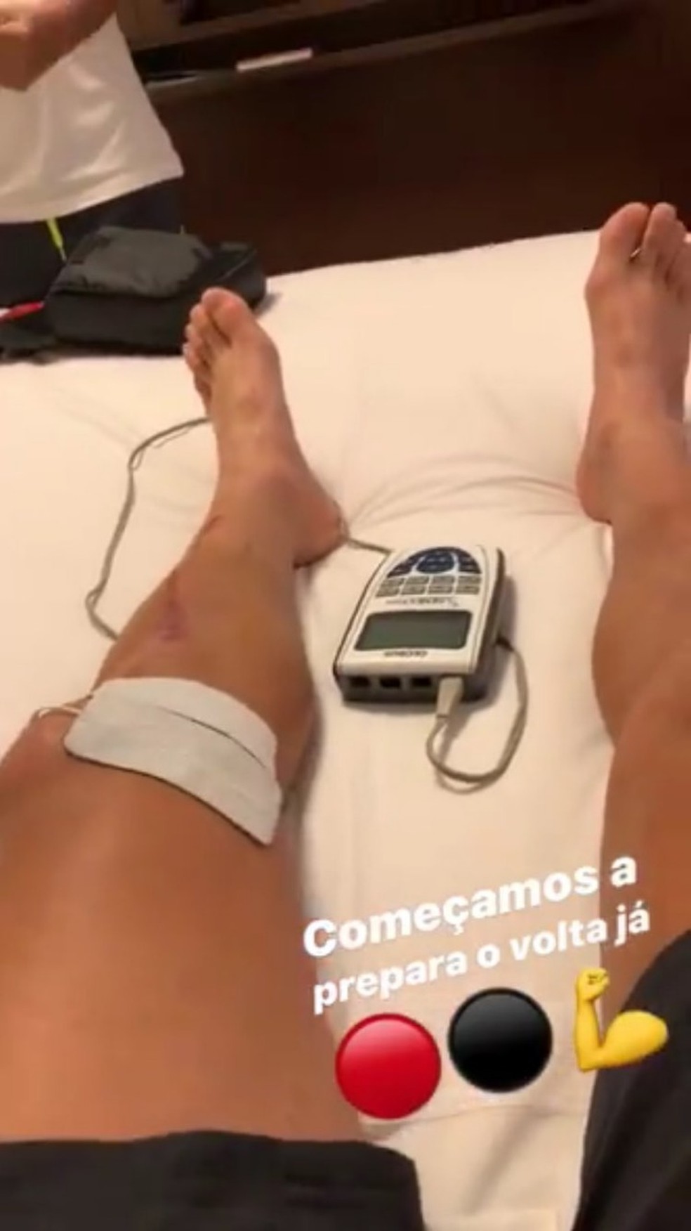 Arrascaeta postou imagem realizando tratamento &mdash; Foto: Reprodu&ccedil;&atilde;o