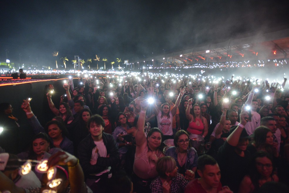 Público durante shows musicais no rodeio de Jaguariúna, em setembro de 2019 — Foto: Julio Cesar Costa