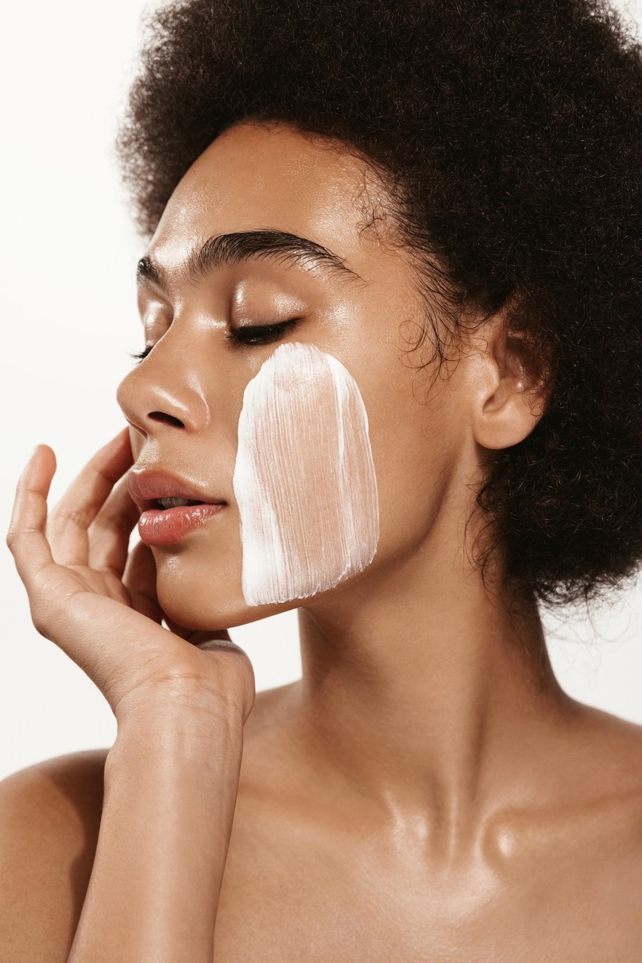Cuidados e tratamentos para a pele no outono