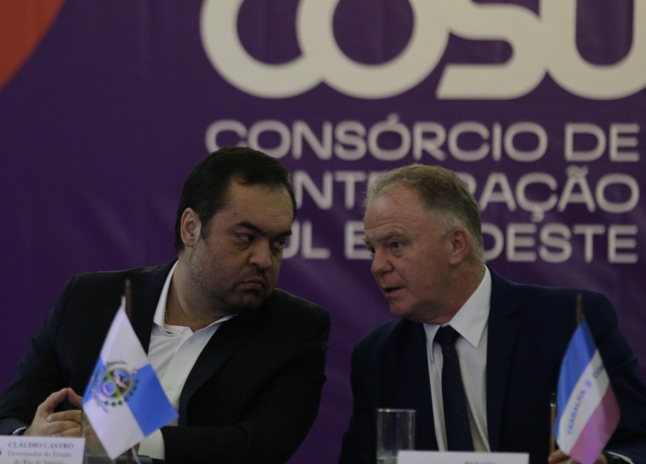Governador Renato Casagrande (PSB-ES) participou de reunião de representantes de governos com o presidente da Câmara, Arthur Lira (PP)