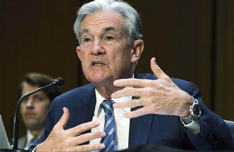 Powell alerta que recessão nos EUA é uma possibilidade
