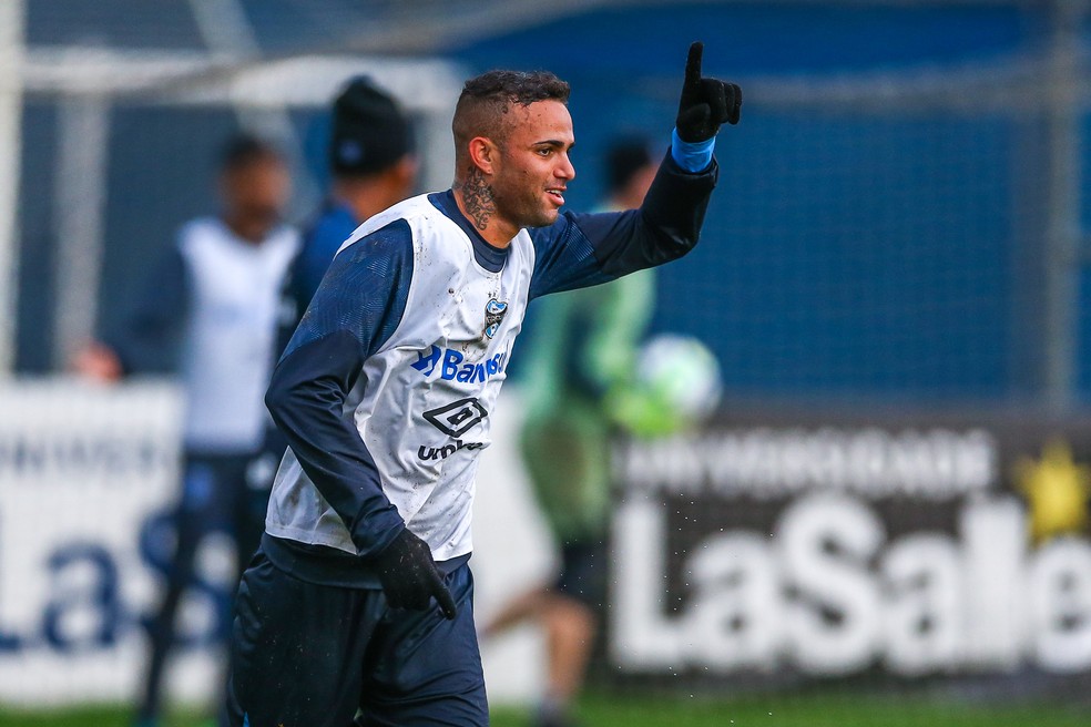 Luan acredita que time está em forma para enfrentar o Atlético-MG (Foto: Lucas Uebel / Grêmio F.B.P.A.)