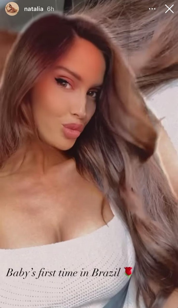Luan Santana Posta Foto Com Morena E Fas Entregam Identidade Da Musa De Novo Clipe Natalia Barulich Famosos Gshow