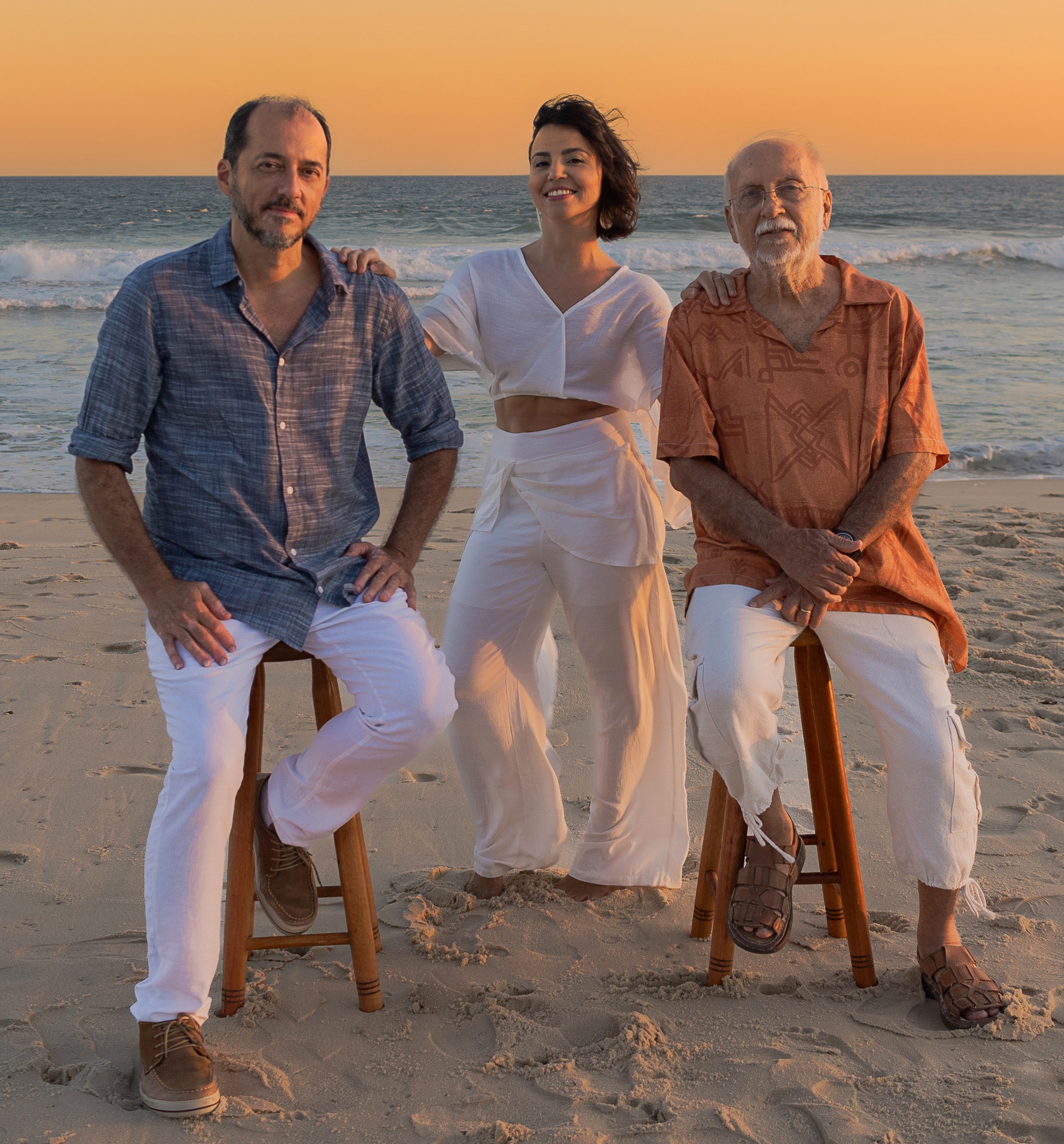 Roberto Menescal se junta com Maíra Rodrigues e Marcus Teixeira em disco inspirado pela bossa carioca