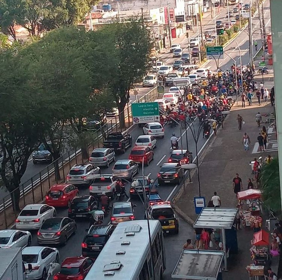 Protesto de motoboys aconteceu nesta sexta-feira (7) em Natal — Foto: Redes sociais