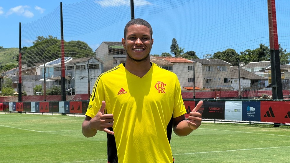 Aos 19 anos, Ryan Luka, atacante do Flamengo, vai disputar a segunda Copinha &mdash; Foto: Let&iacute;cia Marques / ge