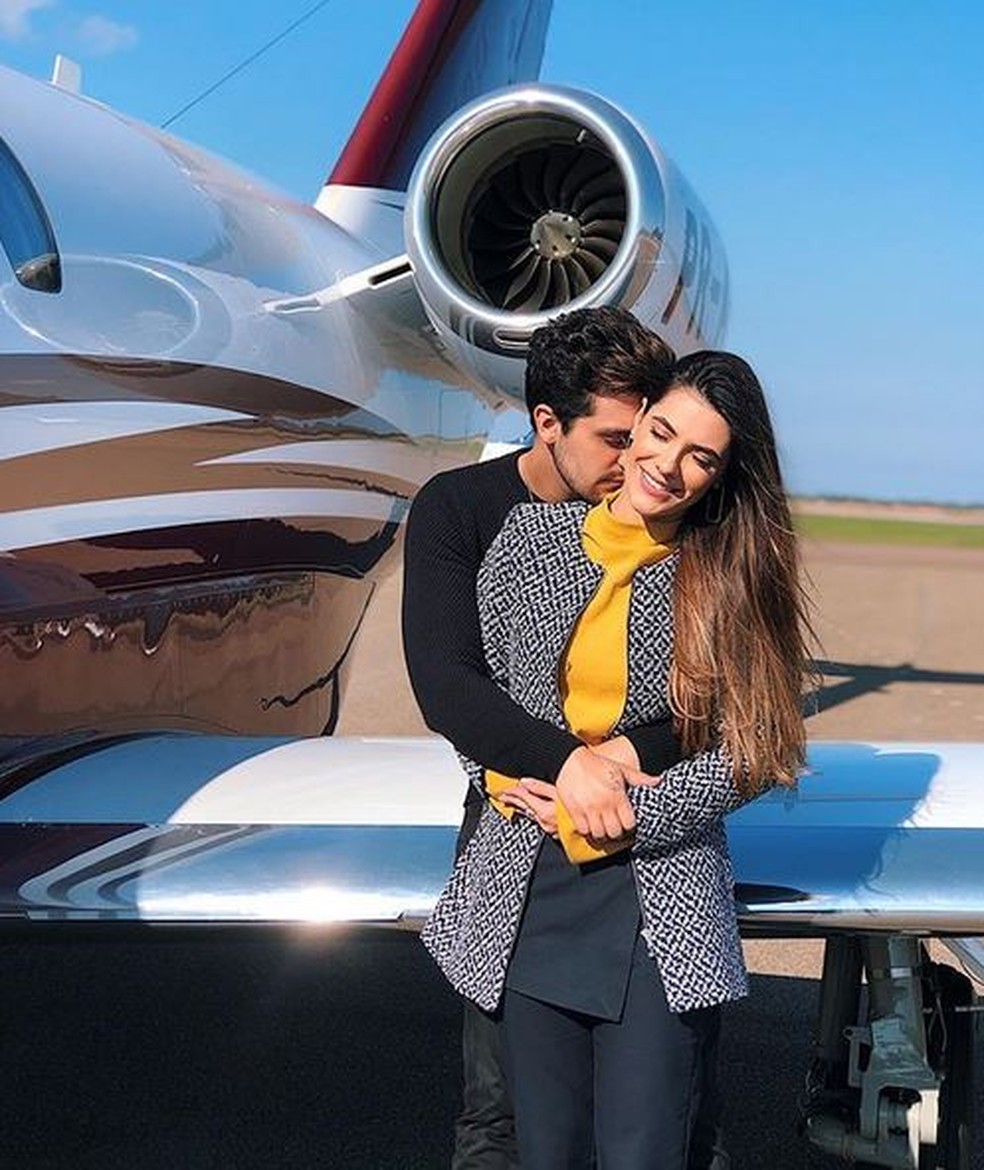 Luan Santana com a noiva Jade Magalhães — Foto: Reprodução / Instagram