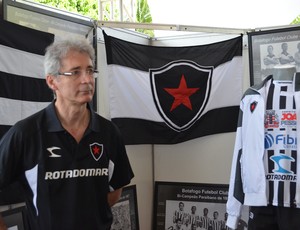 Nelson Lira, presidente do Botafogo-PB, no aniversário do clube (Foto: Globoesporte.com/pb)