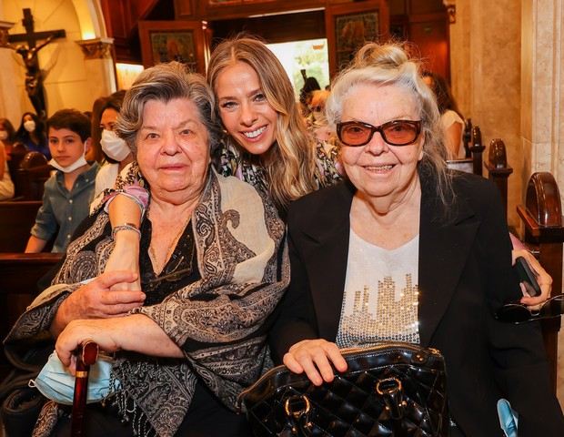 Adriane Galisteu com a mãe Dona Emma, e a tia, Irene (Foto: Manuela Scarpa/Brazil News)