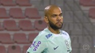 Mãe de Daniel Alves publica vídeo no qual supostamente revela identidade da mulher que acusa o jogador brasileiro