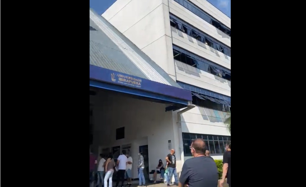 Após estrondo e rachaduras em paredes, Defesa Civil interdita parcialmente  universidade na Zona Sul de SP durante concurso | São Paulo | G1