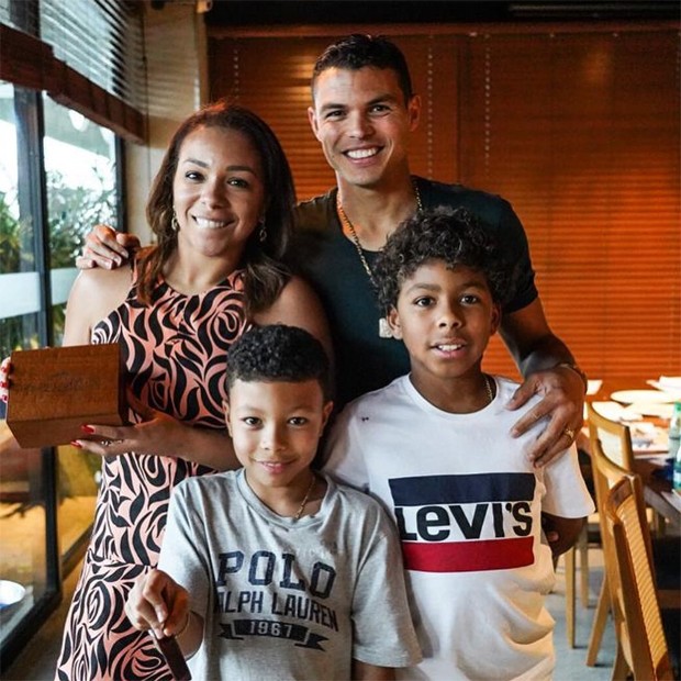 Belle e Thiago Silva são pais de Iago e Isago (Foto: Reprodução / Instagram)
