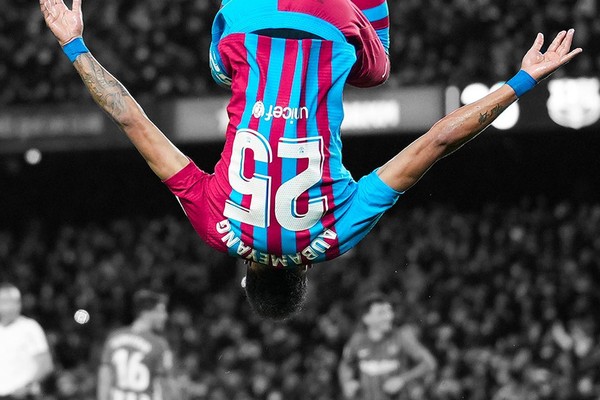 Aubameyang comemorando gol pelo Barcelona (Foto: Reprodução/Instagram)