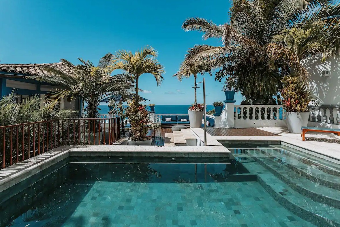 Com 350m² e vista para o mar, casa que foi de Elis Regina no Rio tem aluguel com diárias de R$ 4,4 mil