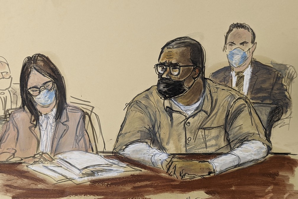 Desenho ilustra R. Kelly no tribunal para ouvir sua sentença em 2022 — Foto: Elizabeth Williams/AP Photo