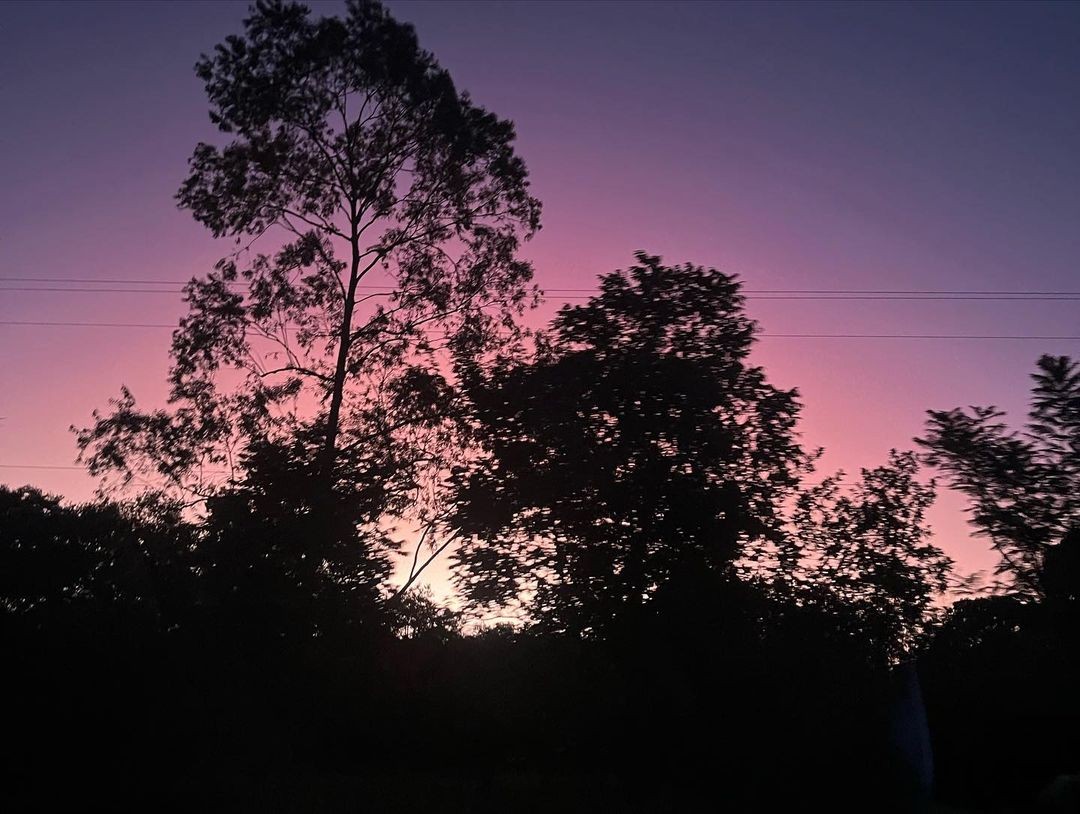 Pôr do sol em Jaraguari, no Mato Grosso do Sul (Foto: Reprodução/Instagram)