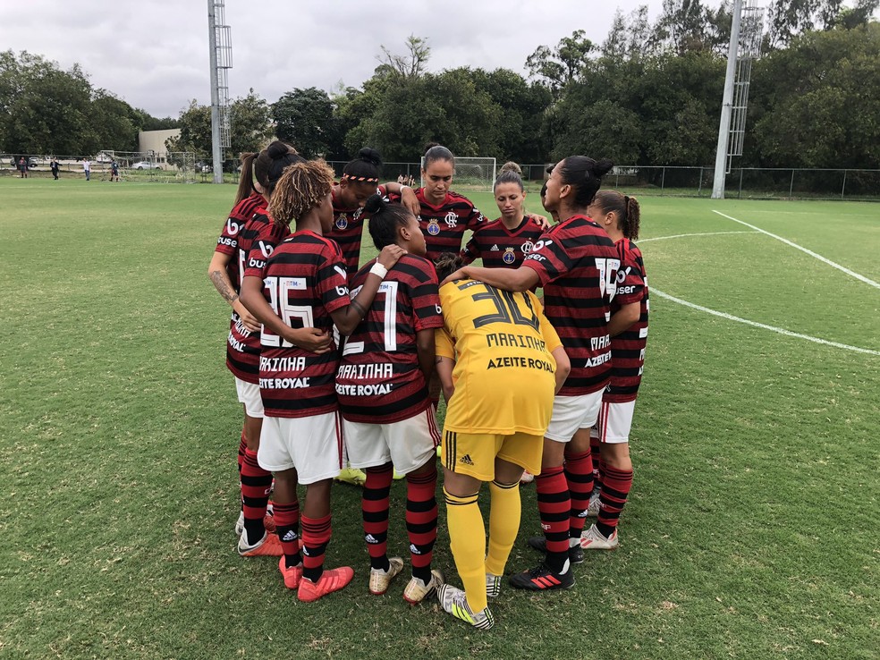 Time feminino do Flamengo em sua estreia no Carioca — Foto: Flamengo/Twitter