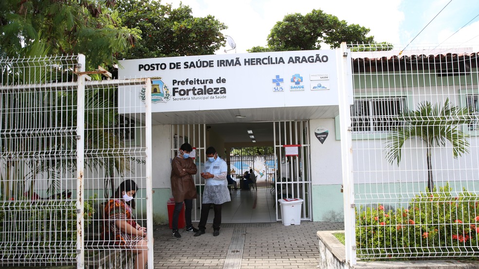 112 postos de saúde vão realizar a vacinação neste sábado (24) em Fortaleza — Foto: Natinho Rodrigues/ SVM