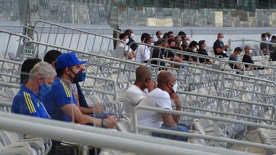Mineirão vazio e silêncio quebrado por duelo ...