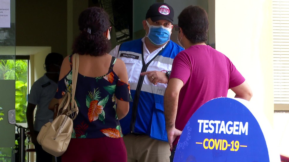 Dois centros de testagem foram abertos para profissionais de saúde e segurança em Pernambuco — Foto: Reprodução/TV Globo