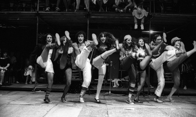 Circo Voador. Artistas se apresentando na lona do Arpoador, em 1982