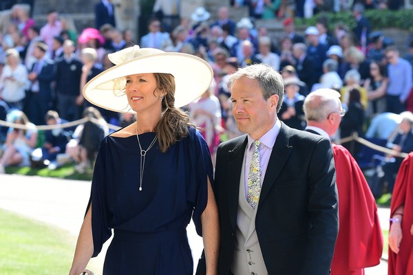 O jornalista a presentador de TV Tom Bradby com a esposa, Claudia, no casamento do Príncipe Harry com a atriz Meghan Markle (Foto: Getty Images)