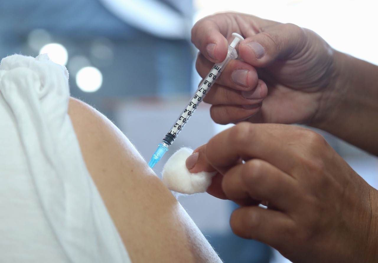 Covid: Curitiba convoca 2.605 imunossuprimidos para receber 4ª dose da vacina