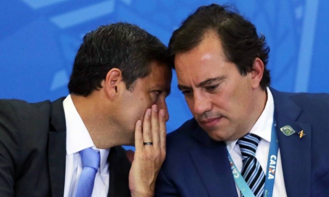 O presidente do BC, Roberto Campos Neto, e Guimarães são citados como alternativas de Bolsonaro a Guedes