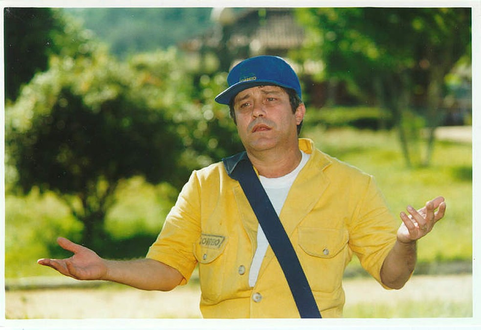 O ator João Carlos Barroso na novela 'Uga Uga', do ano 2000 — Foto: Acervo TV Globo