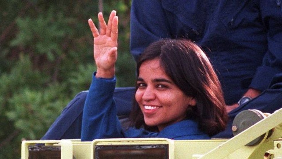 Kalpana Chawla foi a primeira mulher indiana a ir para o espaço — Foto: Getty Images via BBC