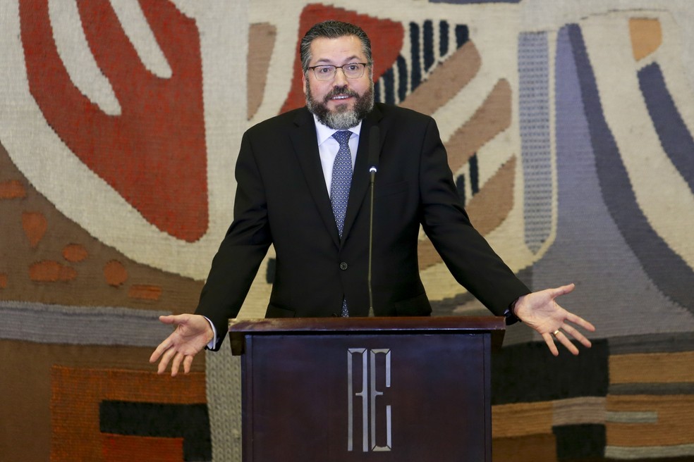 O ministro das RelaÃ§Ãµes Exteriores, Ernesto AraÃºjo â€” Foto: Fabio Pozzebom / AgÃªncia Brasil
