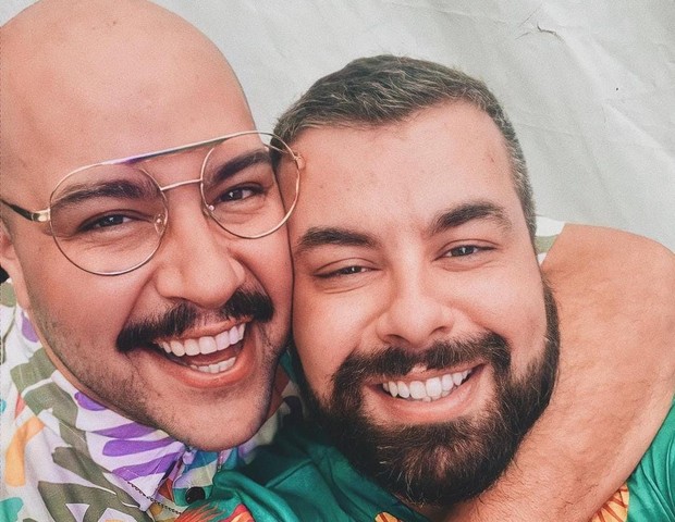 Tiago Abravanel e marido (Foto: Instagram)