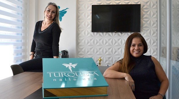 Laura López e Claudia Kiriyama, fundadoras da Turquesa (Foto: Divulgação)