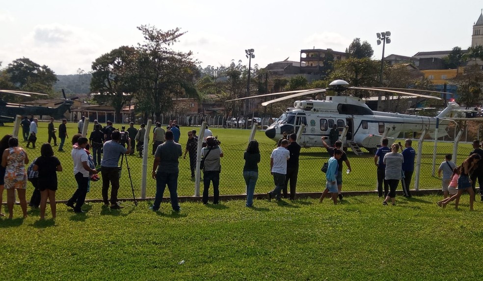 Presidente Jair Bolsonaro deixou o Vale do Ribeira de helicóptero após visitar Iporanga e Eldorado — Foto: Dione Aguiar/G1