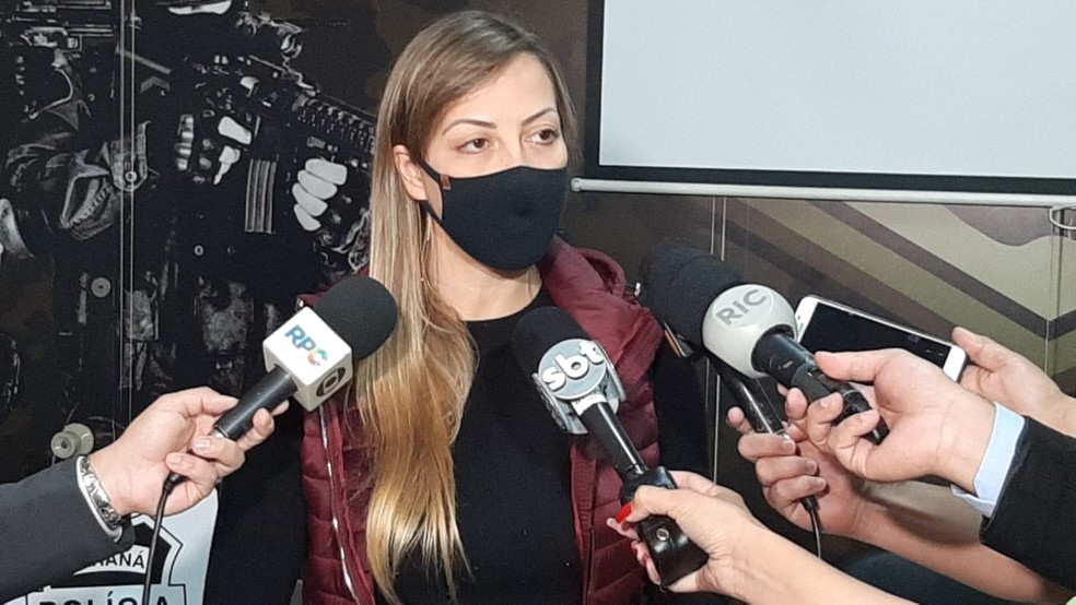 Delegada alertou que o suspeito é um assassino em série. — Foto: Colaboração