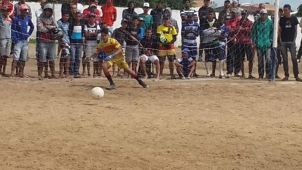Kawe durante torneio no campo do VEC em Venturosa — Foto: Arquivo Pessoal