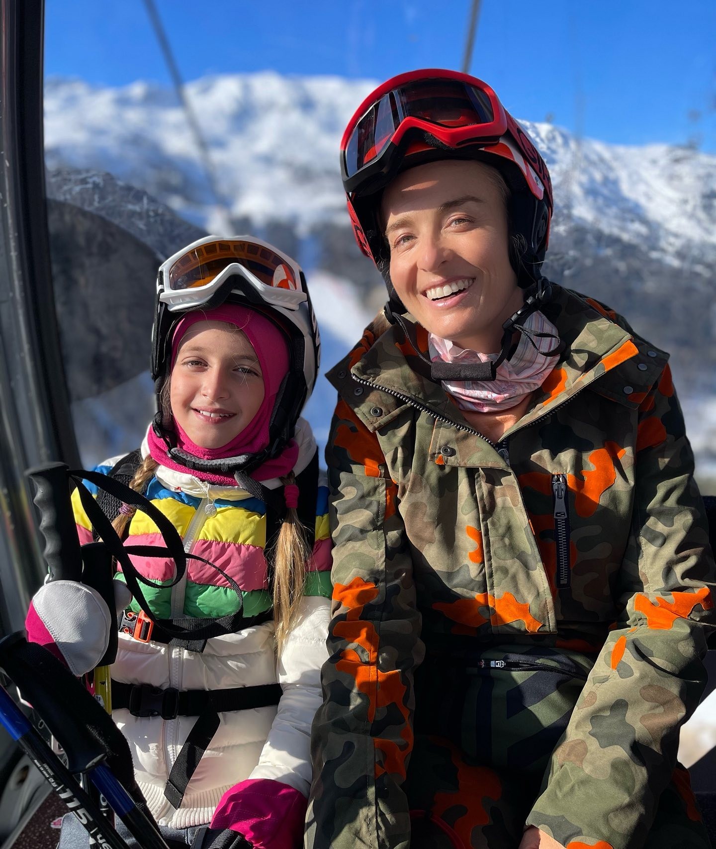  Angélica curte o dia esquiando ao lado da filha (Foto: Reprodução/ Instagram)