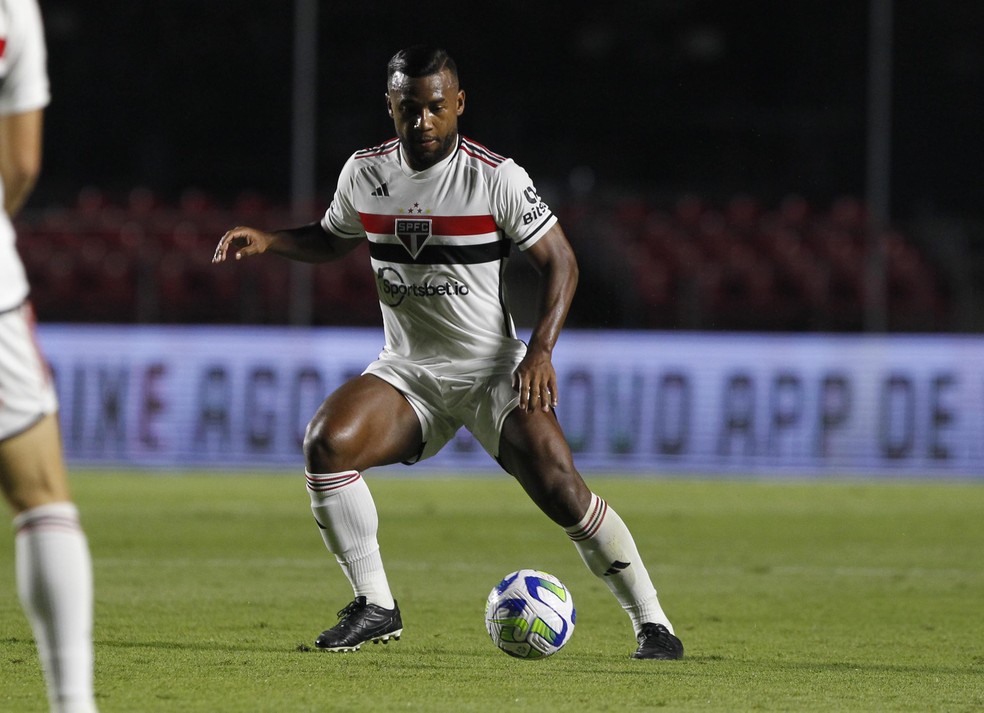 Dorival ignora renovação de Luan e banca volante no São Paulo: 