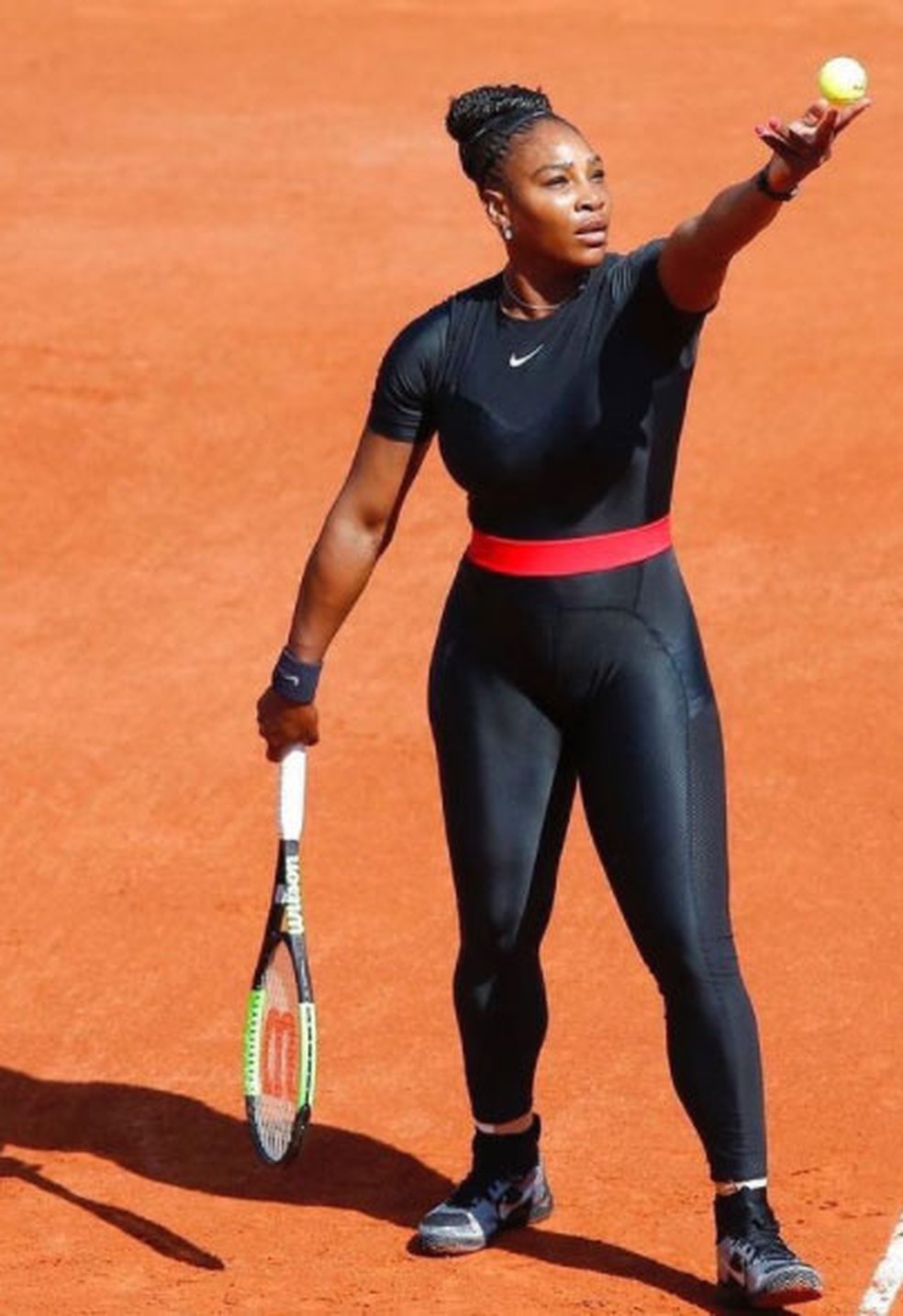 A tenista Serena Williams usou macacão no French Open de 2018 — Foto: Reprodução/Instagram/Serena Williams