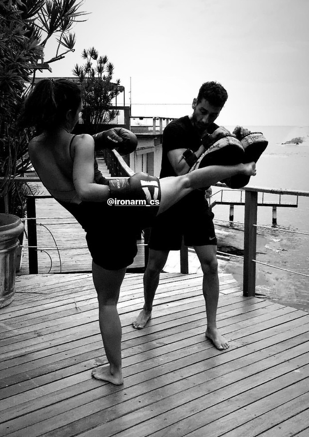 Poderosa! Yanna Lavigne treina muito e detona na luta (Foto: Reprodução/Instagram)