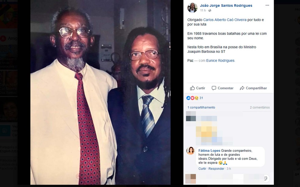 Caó (à esquerda) junto com João Jorge, presidente do Olodum durante a posse de Joaquim Barbosa no STF (Foto: Reprodução/Facebook)
