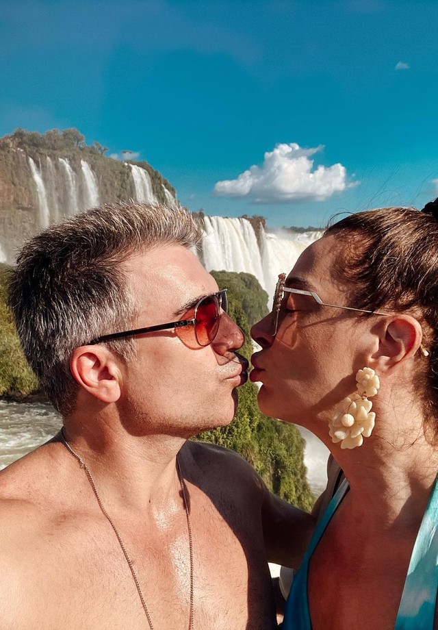Jarbas Homem de Mello e Claudia Raia em Foz do Iguaçu  (Foto: Reprodução/Instagram)